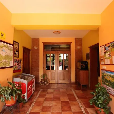 Motyl בית הארחה